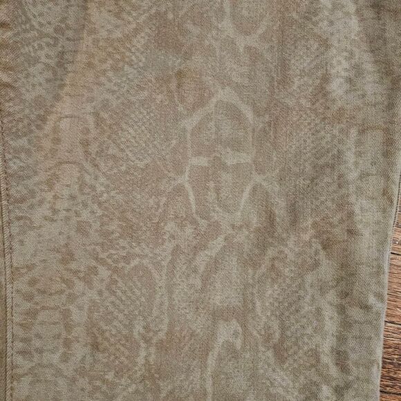 NWT Torrid high rise animal print jegging sz 20 with 31" inseam - Picture 2 of 6